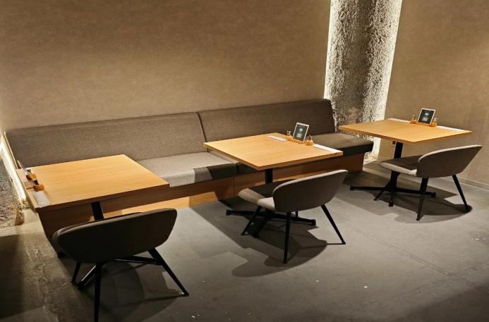 【横浜市港北区】日吉駅徒歩2分／駅近／内装美麗／人気のバー居抜き物件／約7.41坪